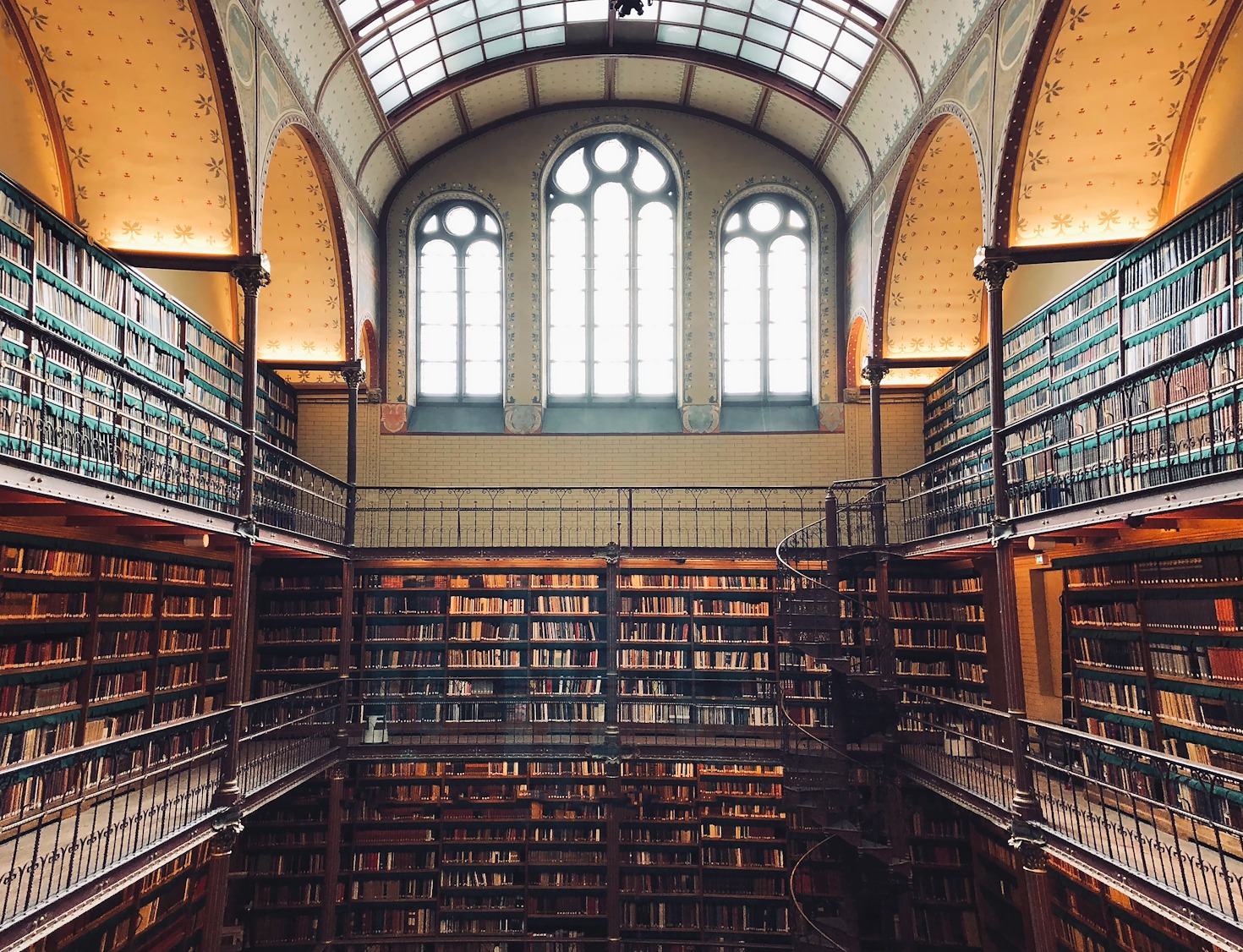How to Choose Books That Inspire Growth